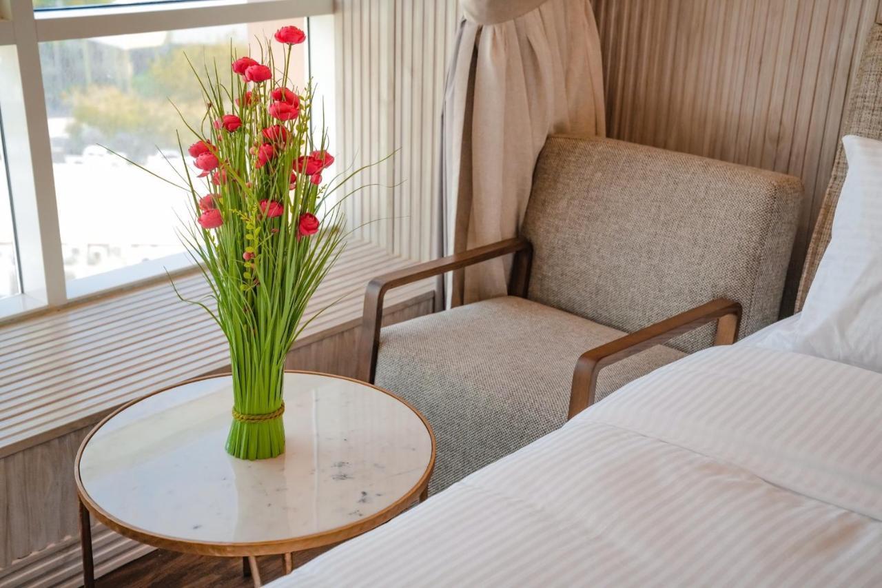M14 Hotel Apartment Рас-ель-Хайма Екстер'єр фото