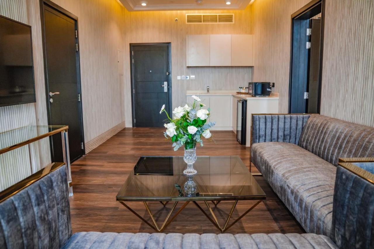 M14 Hotel Apartment Рас-ель-Хайма Екстер'єр фото