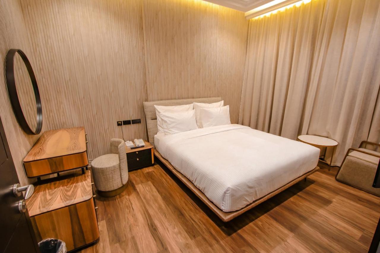 M14 Hotel Apartment Рас-ель-Хайма Екстер'єр фото
